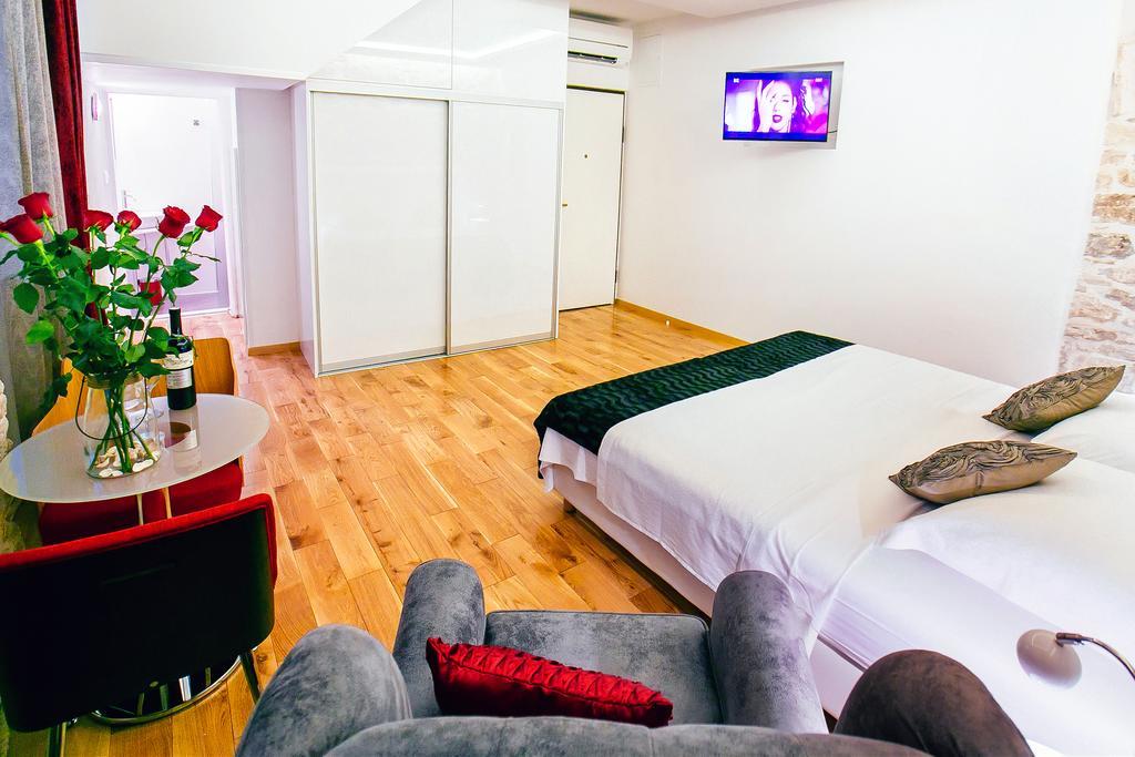 Get Split Luxury Apartment Номер фото
